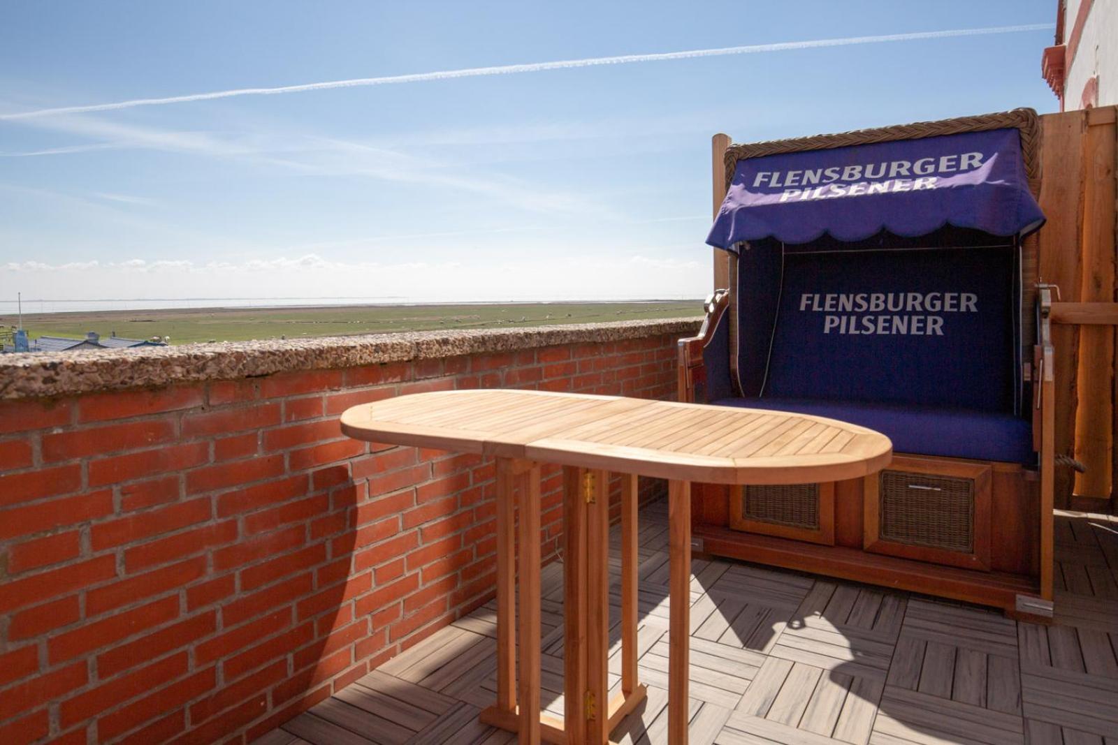 Ankerplatz Ueber Dem Hafen-Pub Apartment Pellworm Exterior foto
